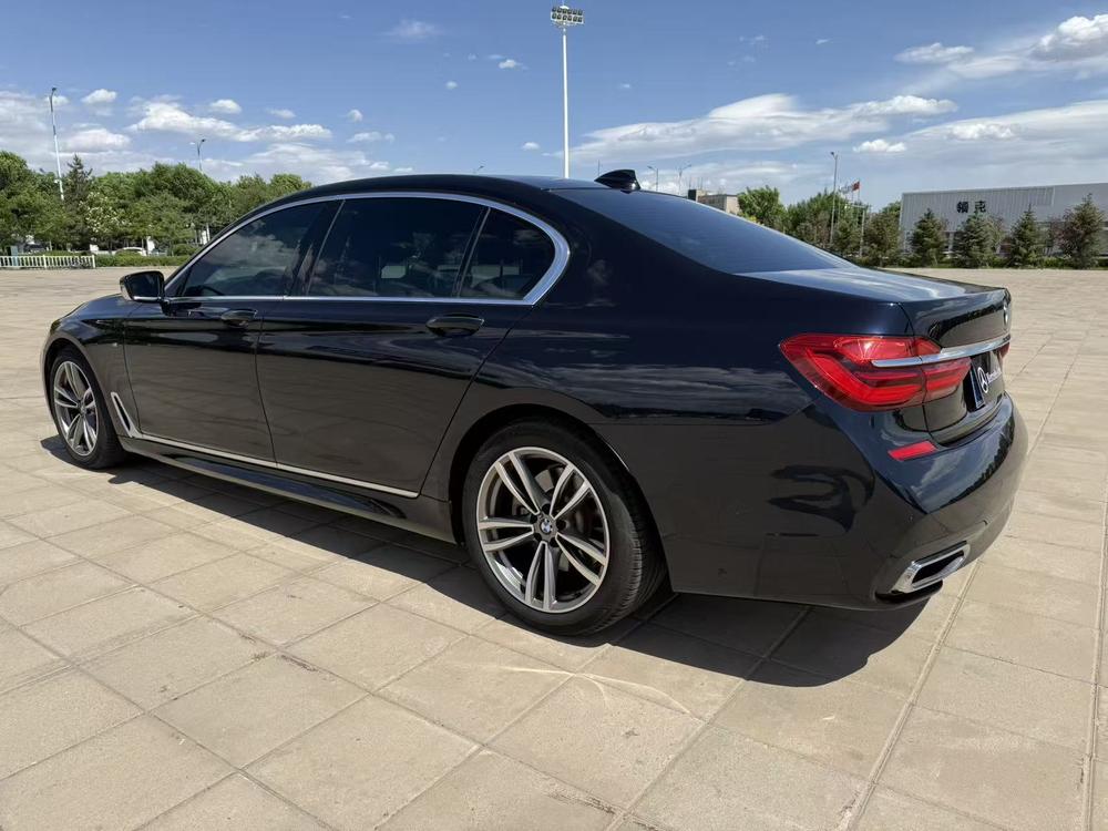 BMW BMW 7-Series