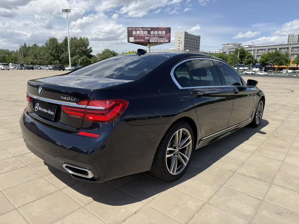 BMW BMW 7-Series