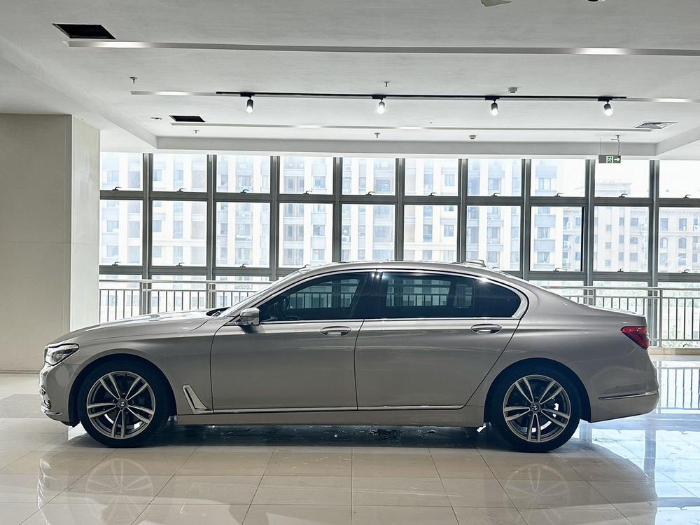 BMW BMW 7-Series