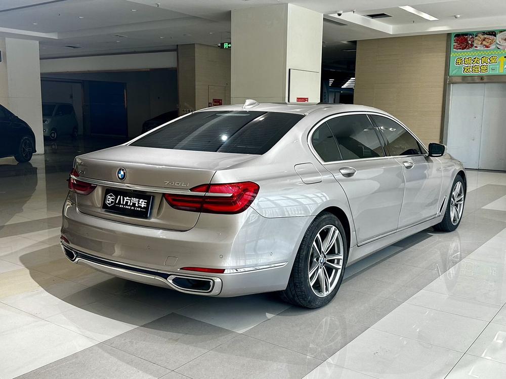 BMW BMW 7-Series