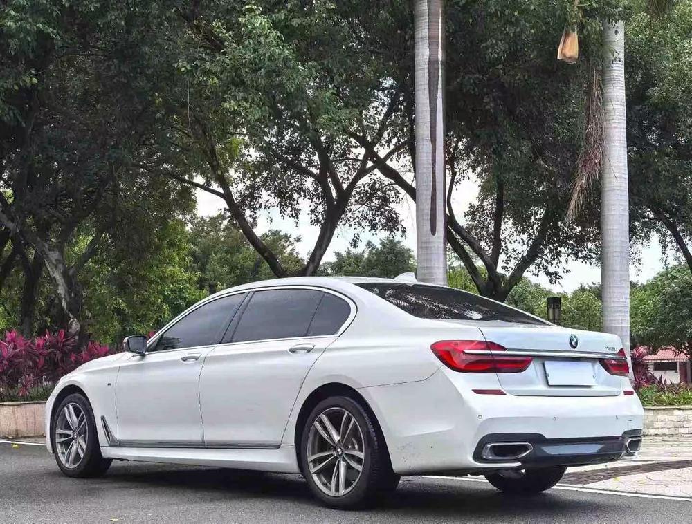 BMW BMW 7-Series