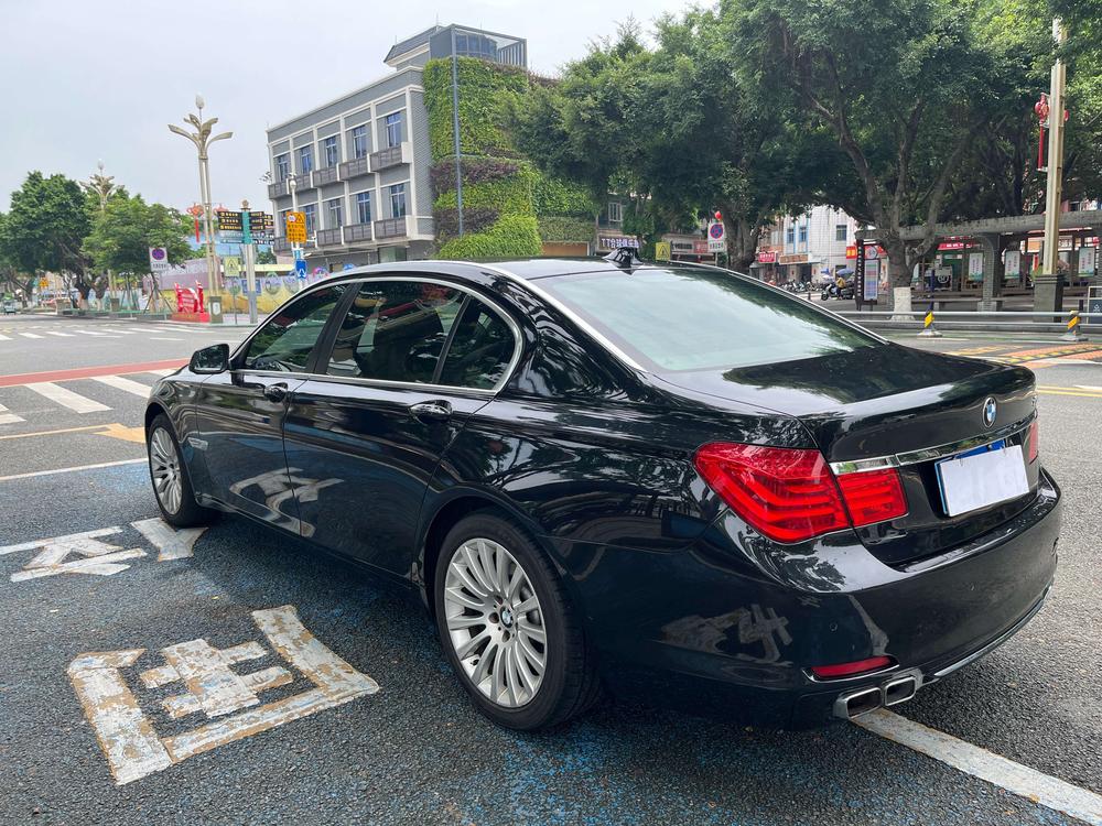 BMW BMW 7-Series