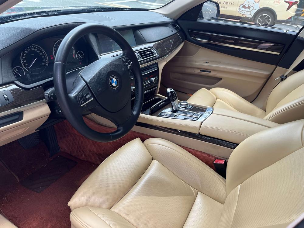 BMW BMW 7-Series