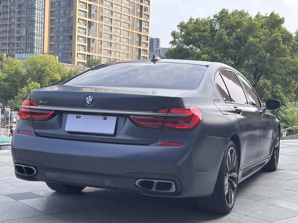 BMW BMW 7-Series
