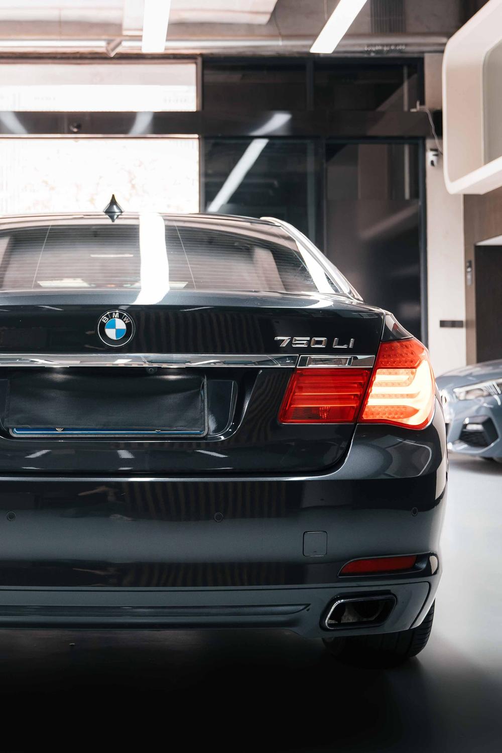 BMW BMW 7-Series