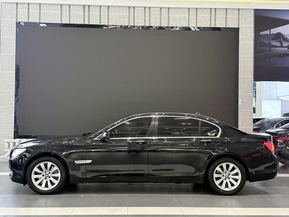 BMW BMW 7-Series
