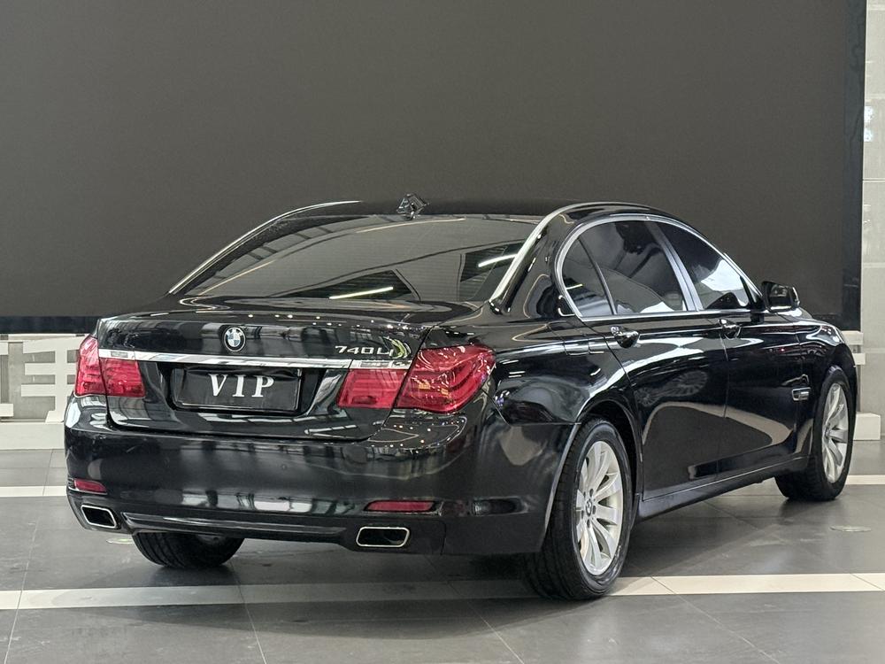 BMW BMW 7-Series