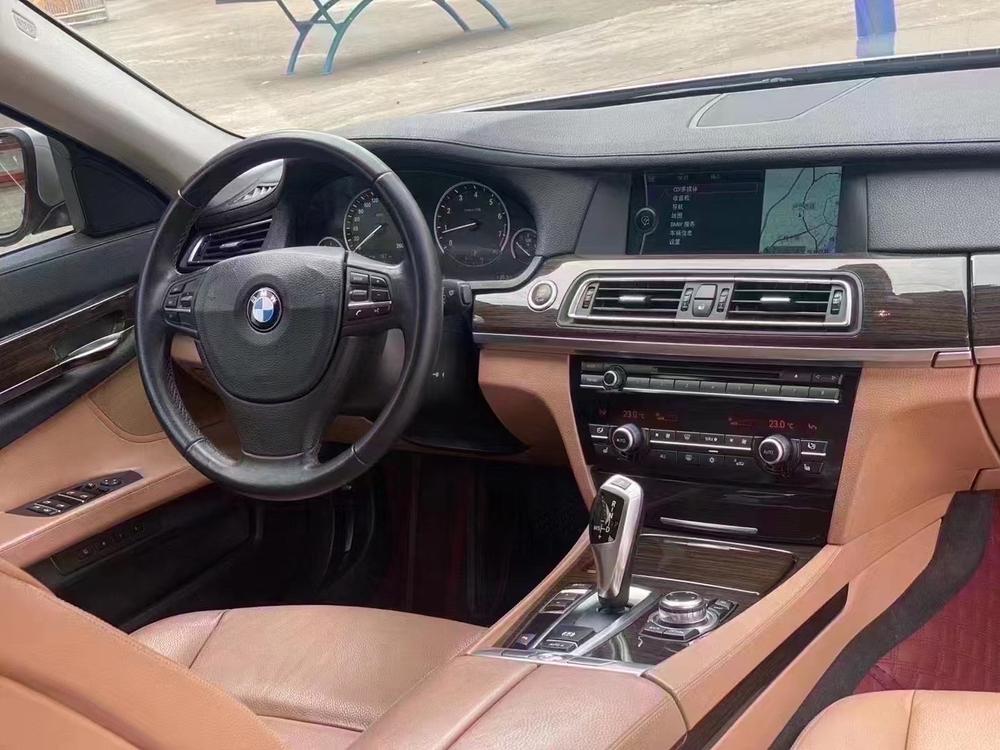 BMW BMW 7-Series