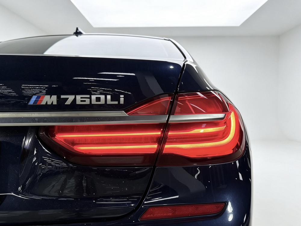 BMW BMW 7-Series