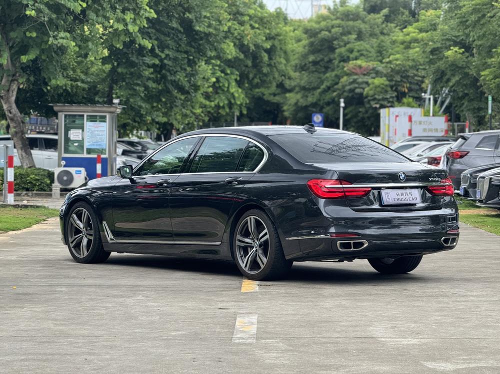 BMW BMW 7-Series
