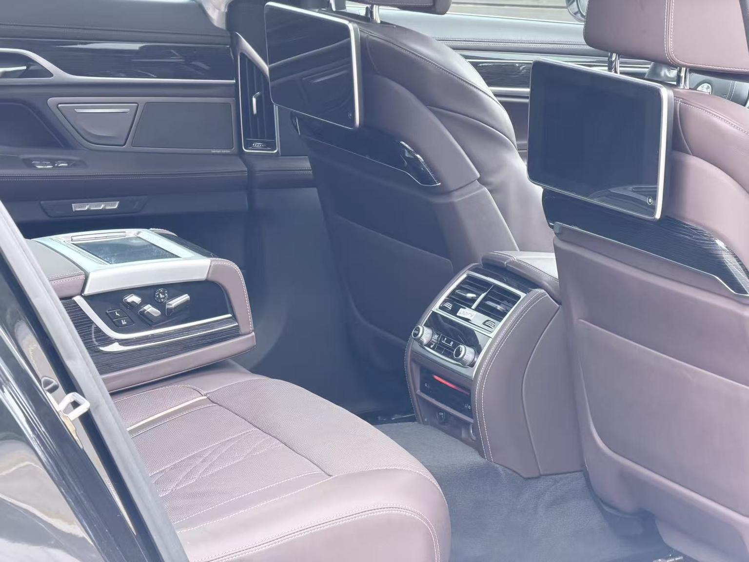BMW BMW 7-Series