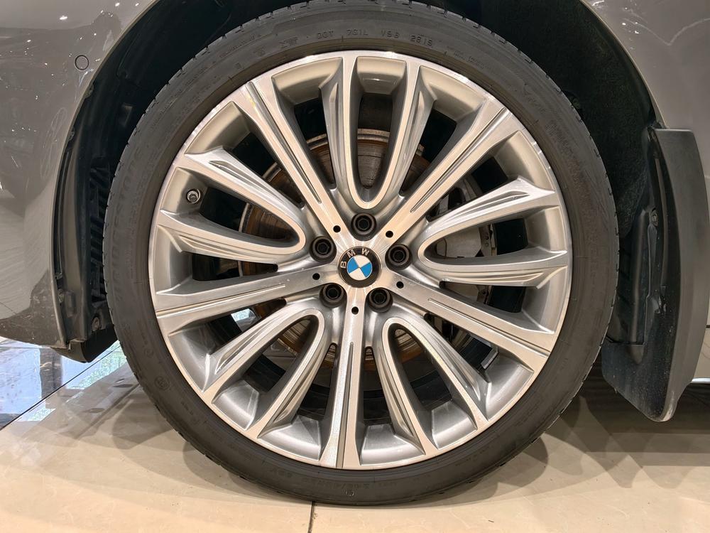 BMW BMW 7-Series