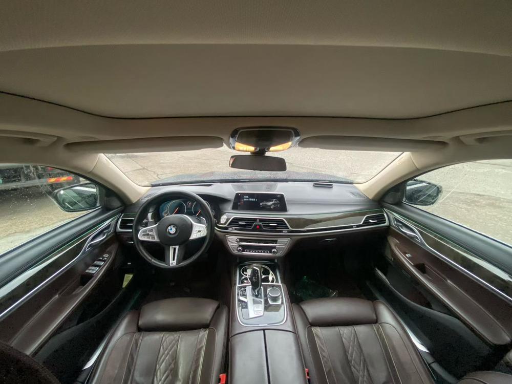 BMW BMW 7-Series