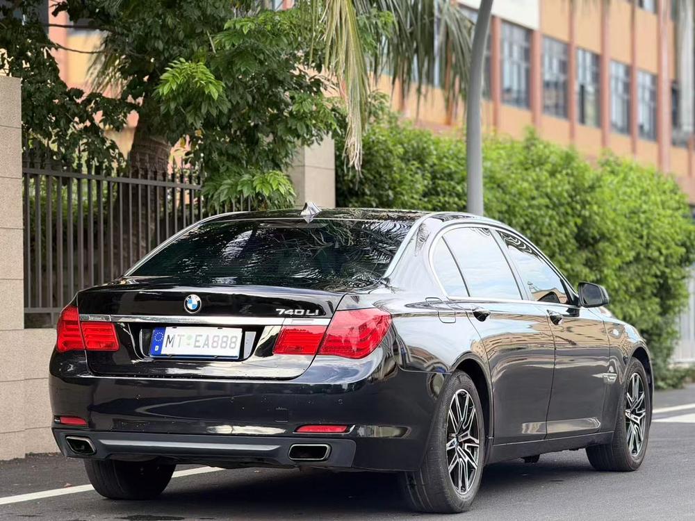 BMW BMW 7-Series