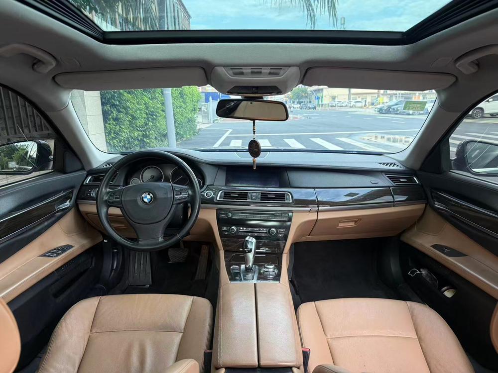 BMW BMW 7-Series