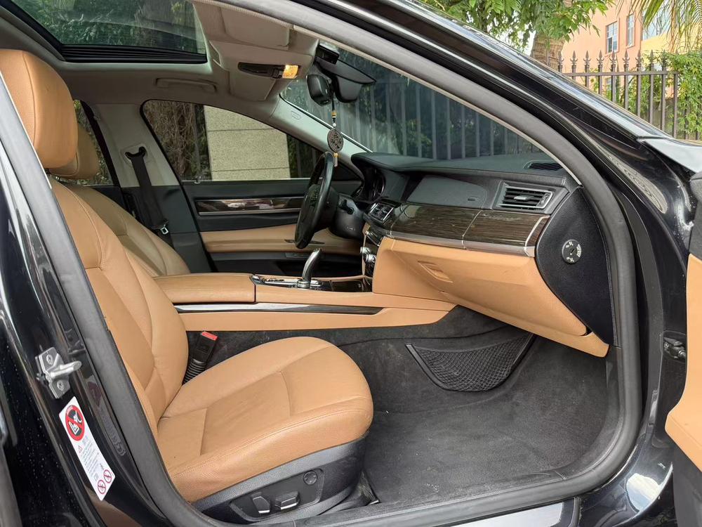 BMW BMW 7-Series
