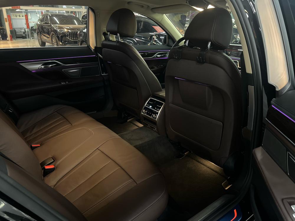 BMW BMW 7-Series