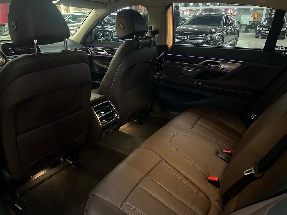 BMW BMW 7-Series