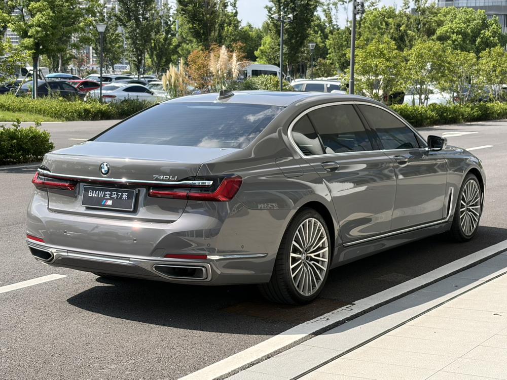 BMW BMW 7-Series