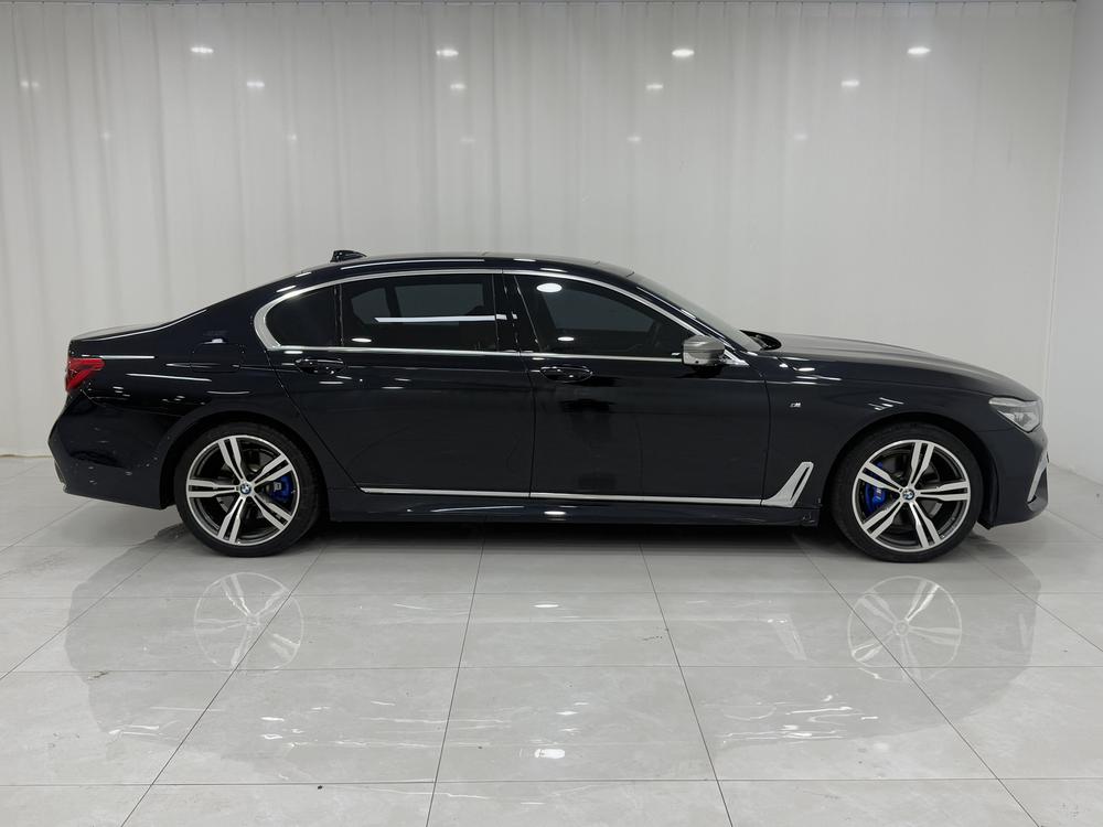 BMW BMW 7-Series