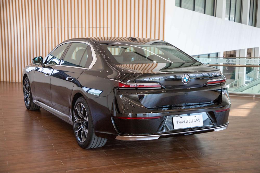 BMW BMW 7-Series
