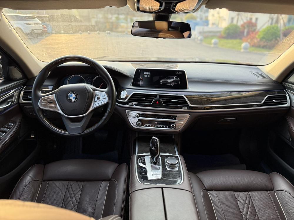 BMW BMW 7-Series