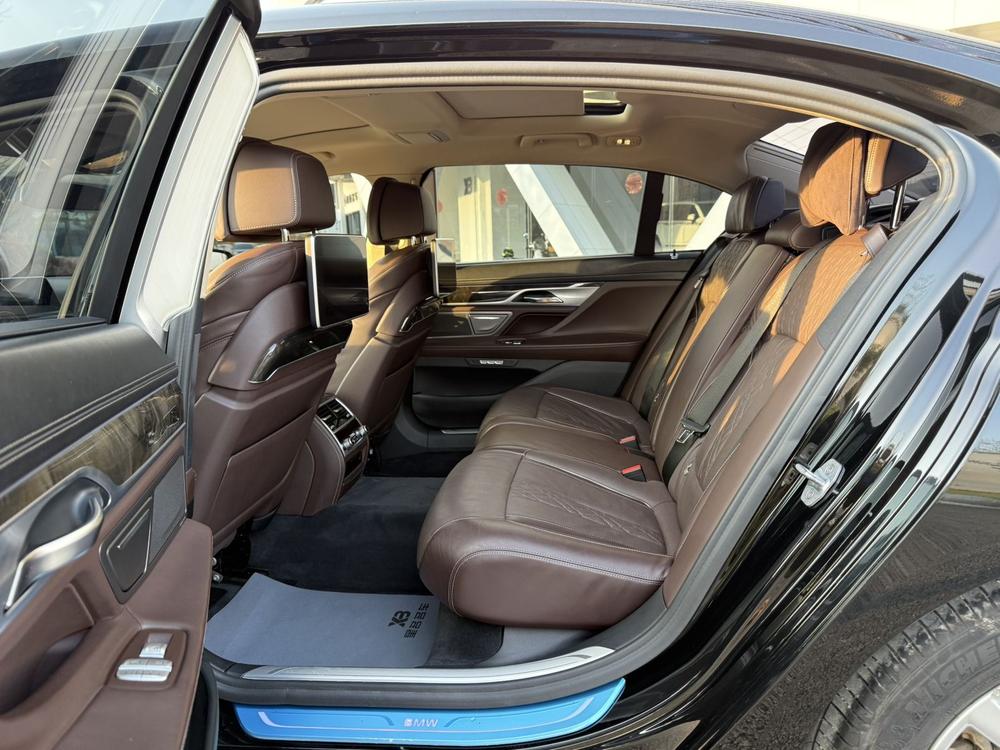 BMW BMW 7-Series