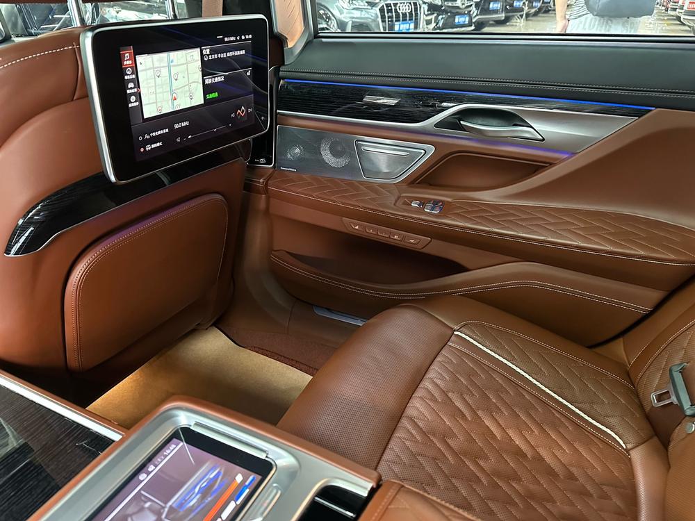 BMW BMW 7-Series