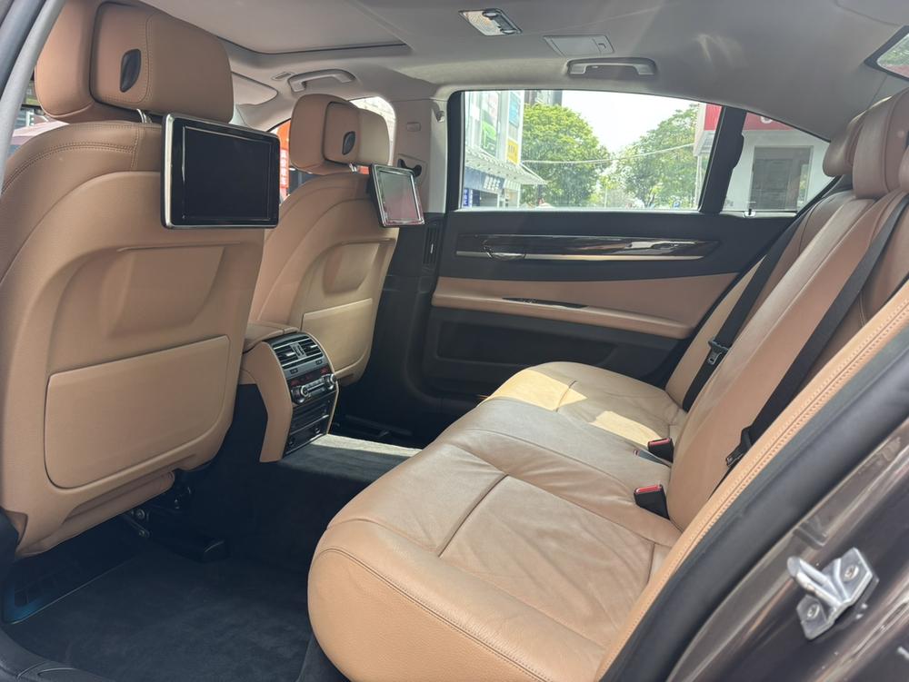 BMW BMW 7-Series
