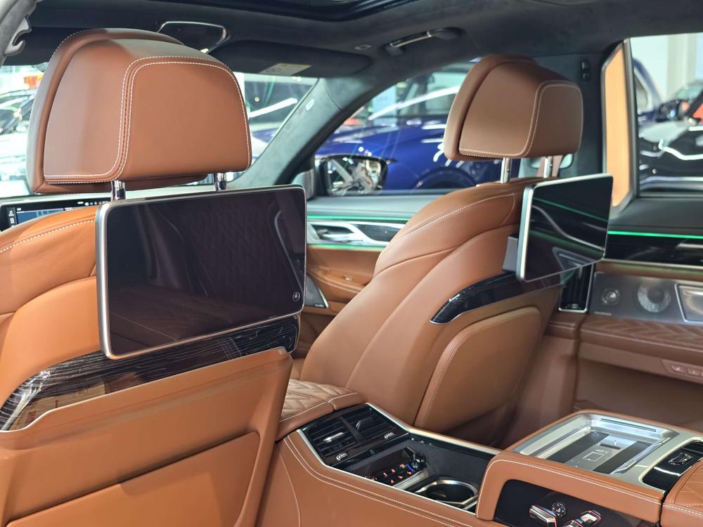 BMW BMW 7-Series