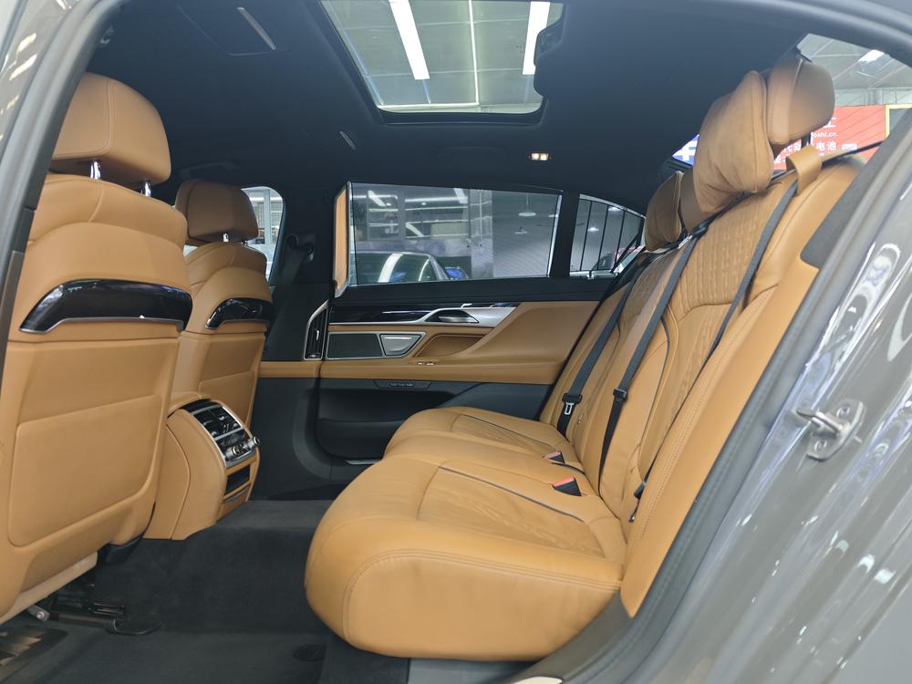 BMW BMW 7-Series