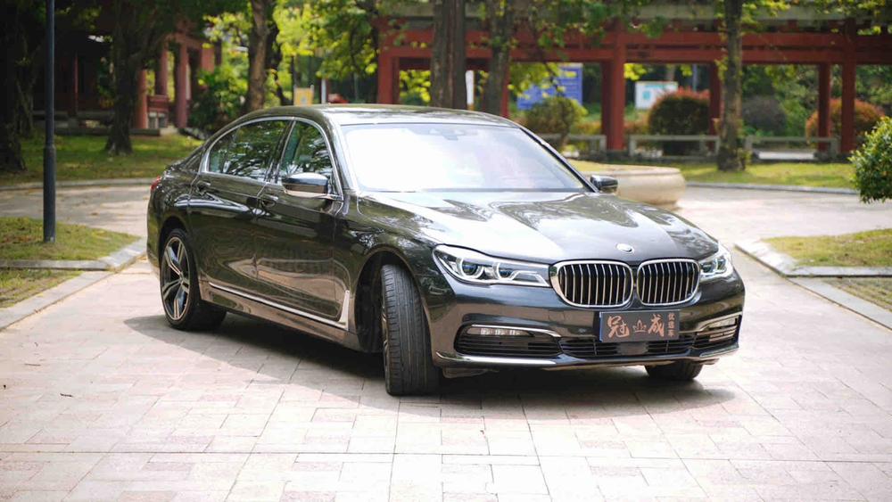 BMW BMW 7-Series