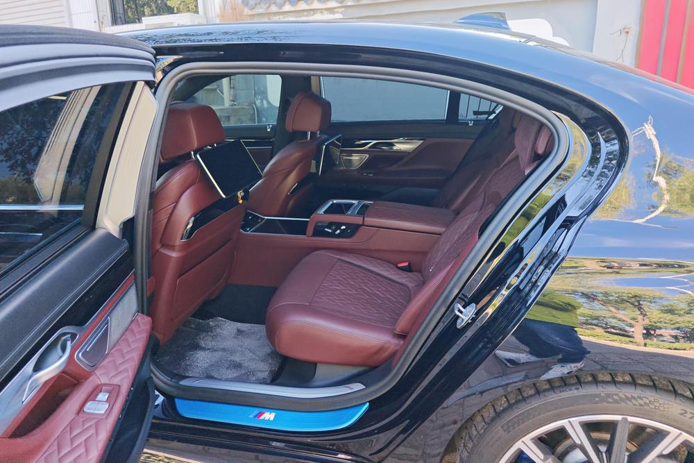 BMW BMW 7-Series