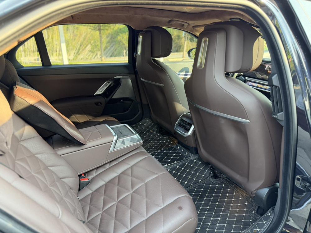BMW BMW 7-Series