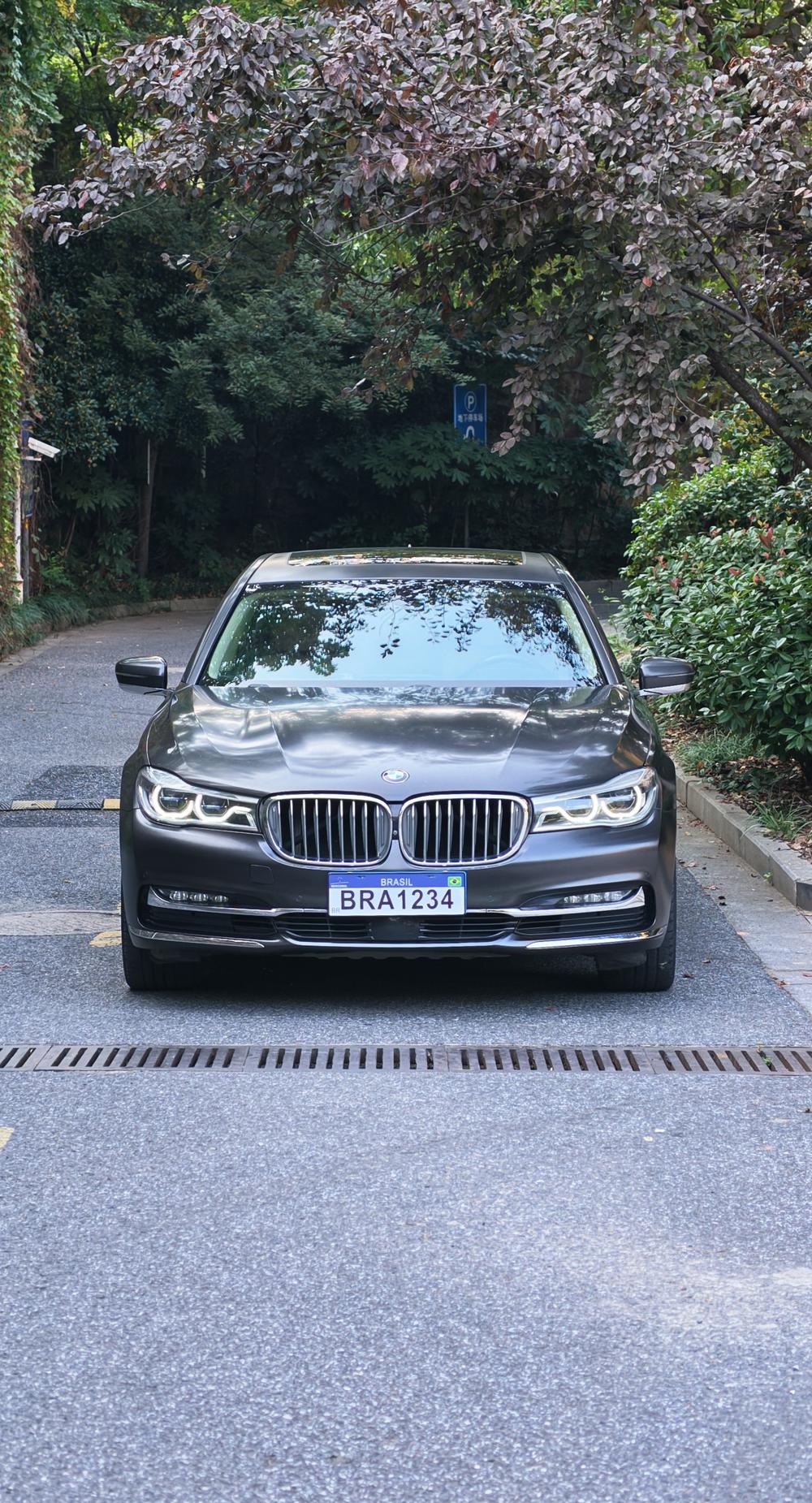 BMW BMW 7-Series