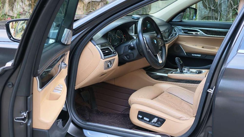 BMW BMW 7-Series