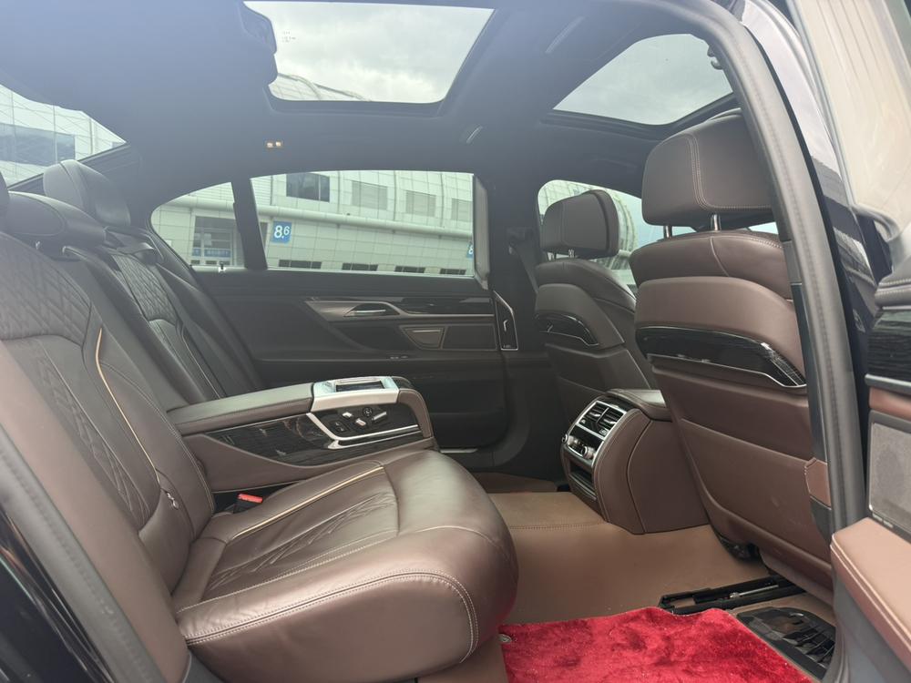 BMW BMW 7-Series