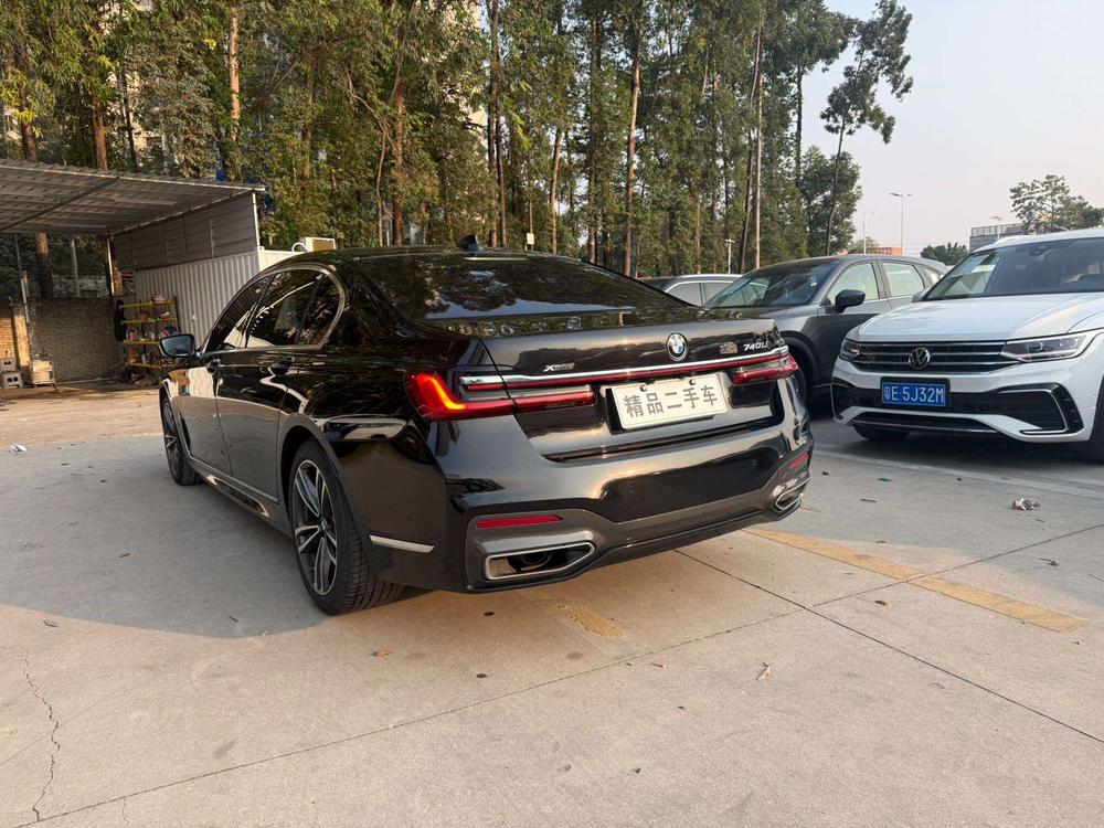 BMW BMW 7-Series