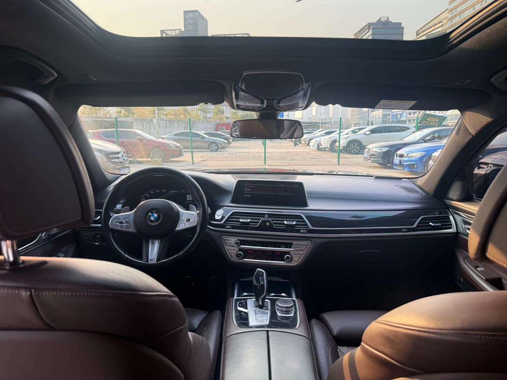 BMW BMW 7-Series