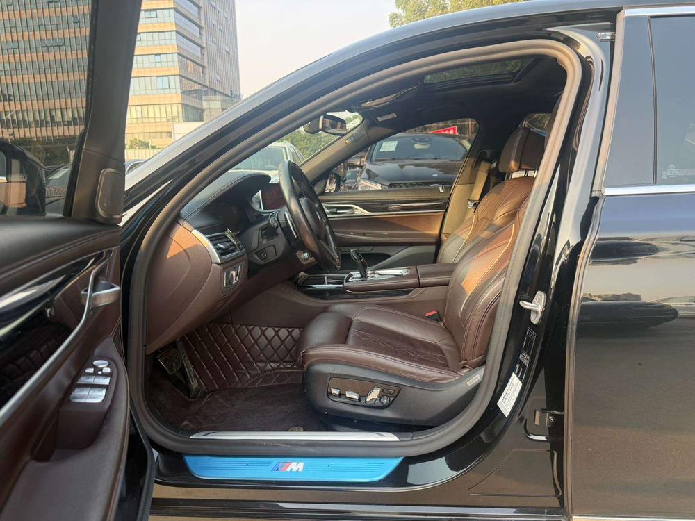 BMW BMW 7-Series