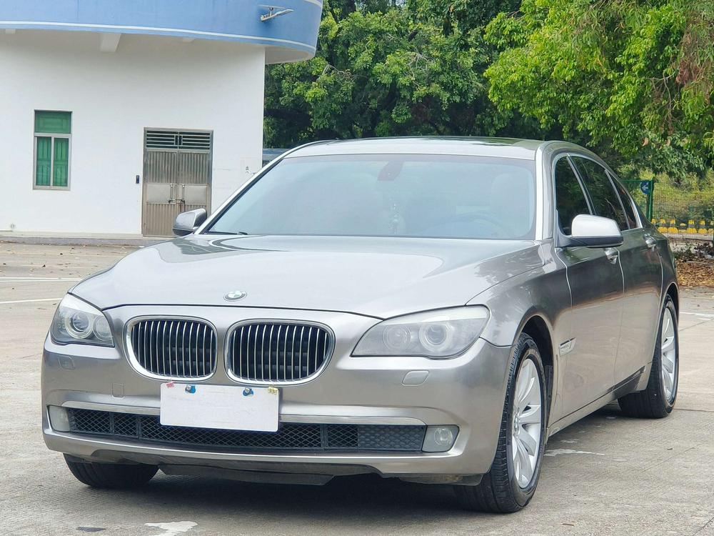 BMW BMW 7-Series