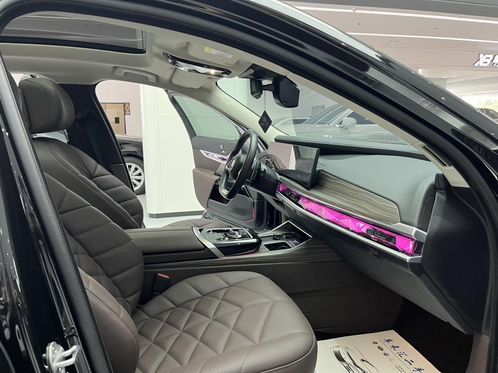 BMW BMW 7-Series