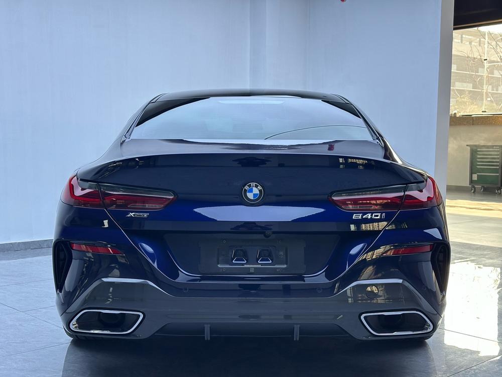 BMW BMW 8-Series