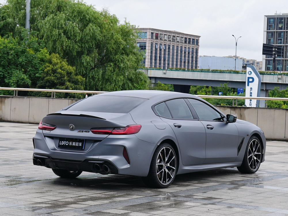 BMW BMW 8-Series