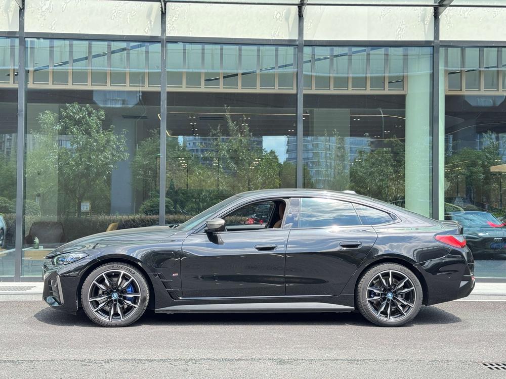 BMW BMW i4