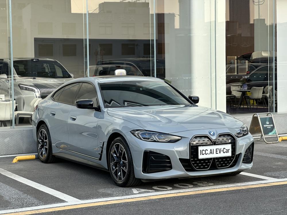 BMW BMW i4