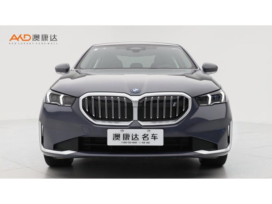 BMW BMW i5
