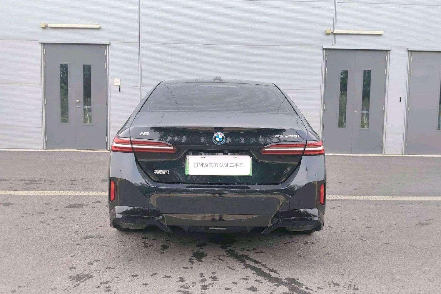 BMW BMW i5