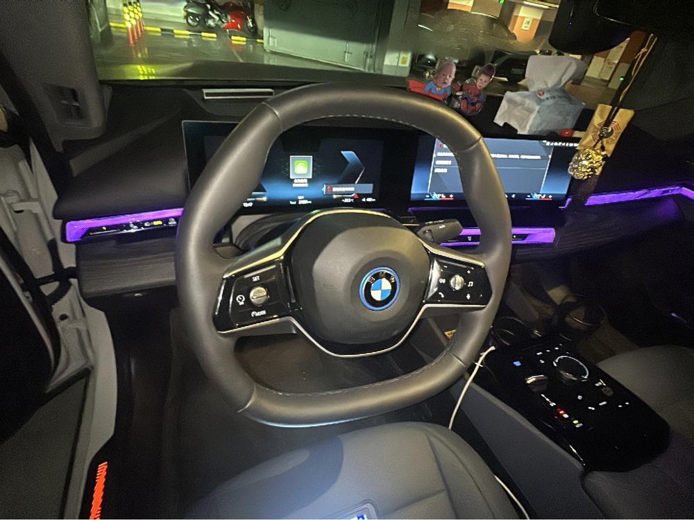 BMW BMW i5