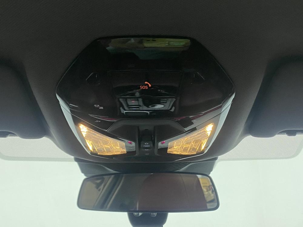 BMW BMW i5